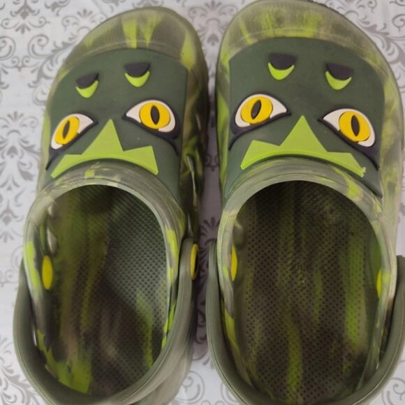 Member's Mark Toddler Boys Water-Friendly Clogs Dinosaur Slip on Size 11 - Picture 1 of 9